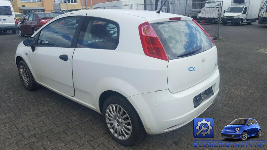 Capac cutie viteze fiat grande punto 2010